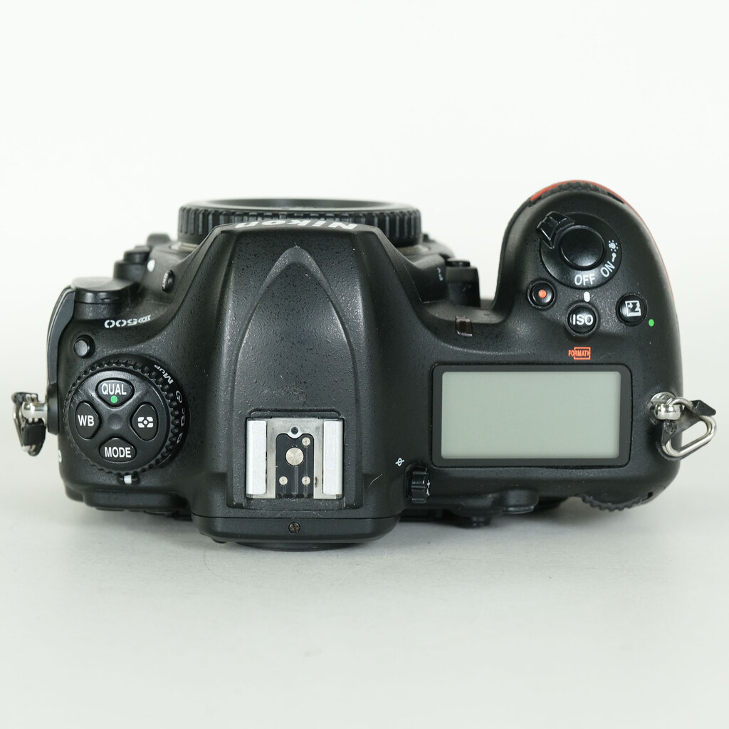 Nikon D500