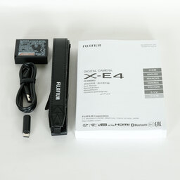 FUJIFILM X-E4