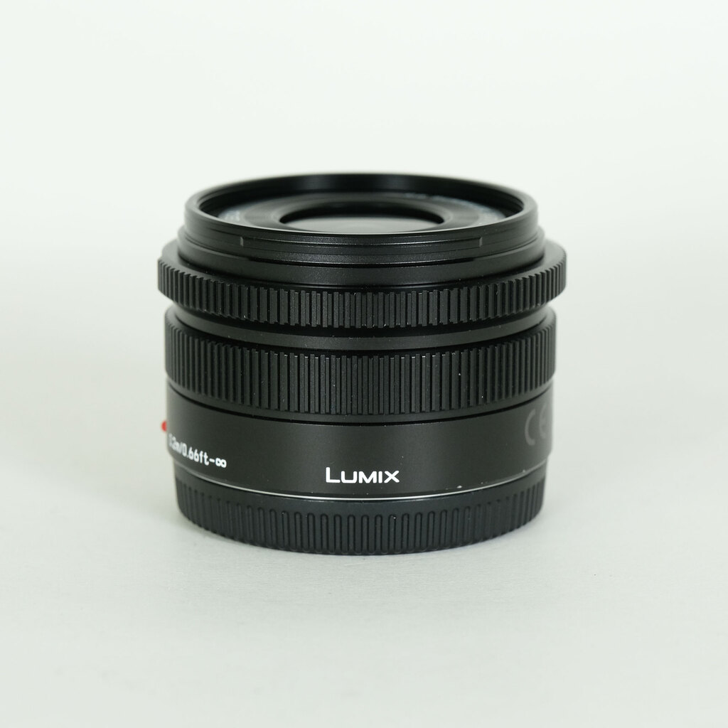 Panasonic LEICA DG SUMMILUX 15mm F1.7 ASPH. Panasonic LEICA DG SUMMILUX 15mm F1.7 ASPH.