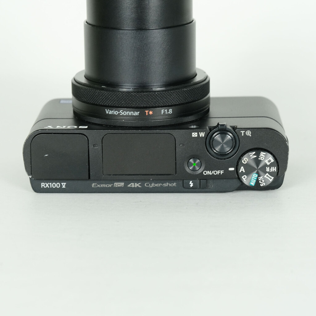 SONY Cyber-shot DSC-RX100M5の出品 | ONE SCENE（ワンシーン）
