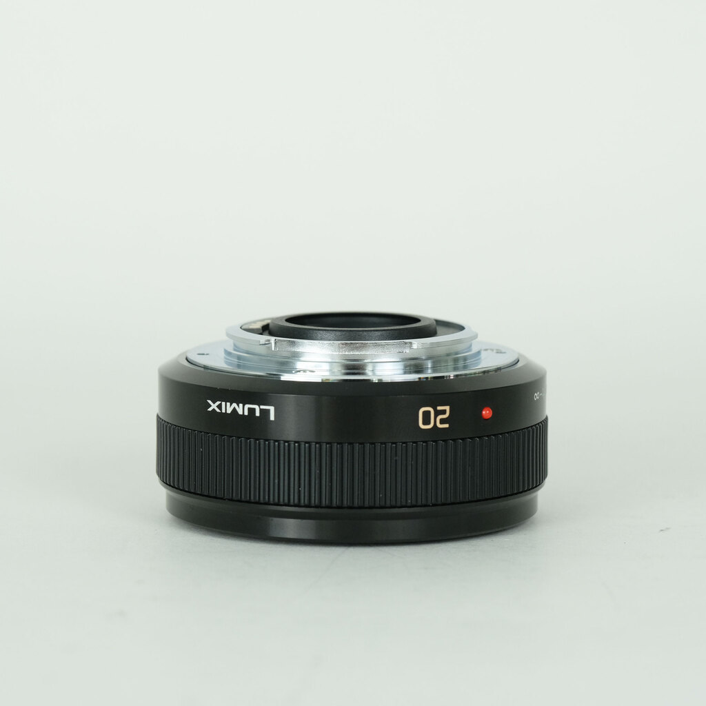 Panasonic LUMIX G 20mm F1.7 II ASPH. Panasonic LUMIX G 20mm F1.7 II ASPH.