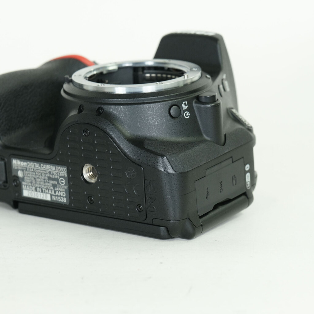 Nikon D5600