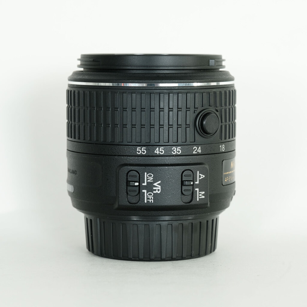 Nikon AF-S DX NIKKOR 18-55mm f3.5-5.6G VR II