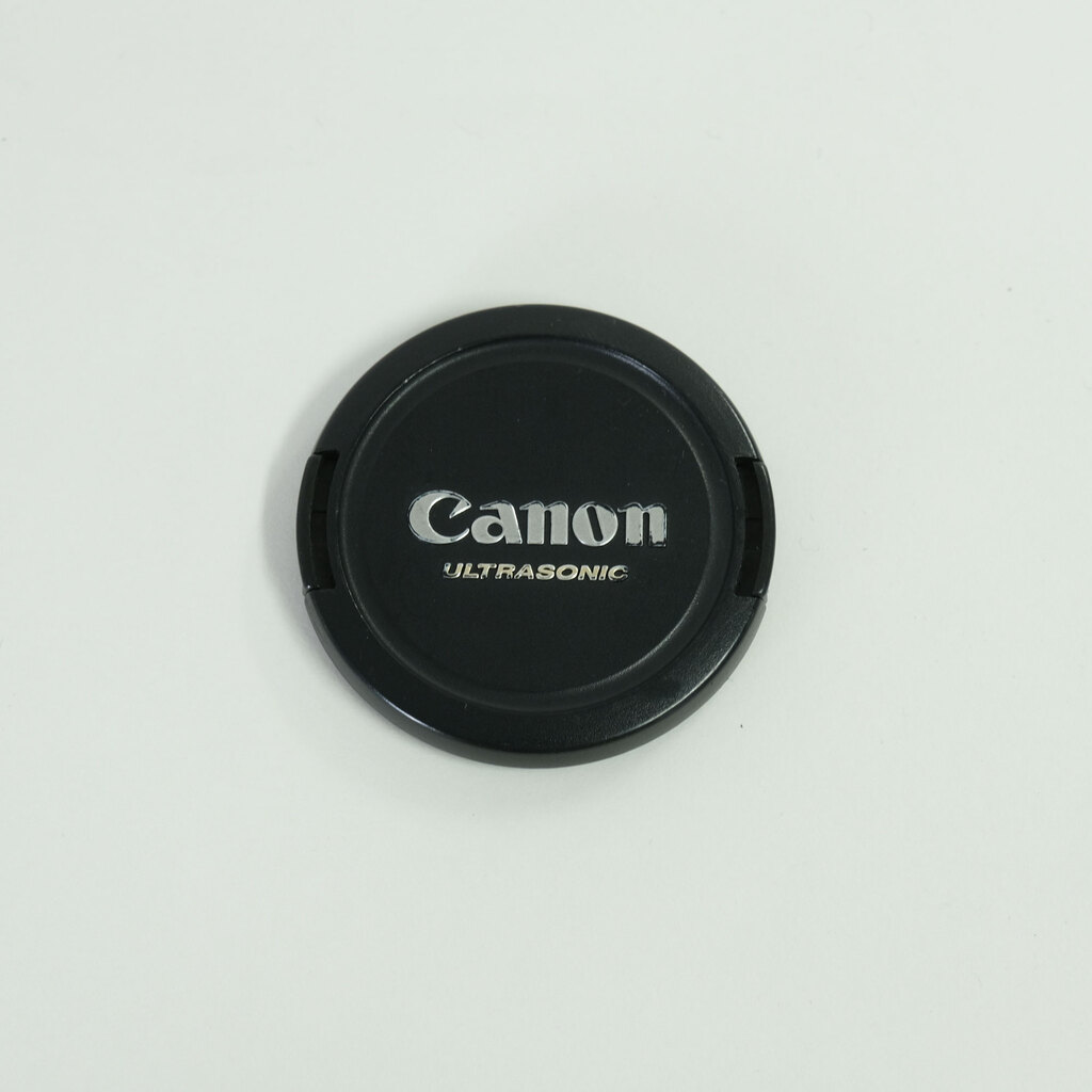 Canon EF28mm F1.8 USM Canon EF28mm F1.8 USM