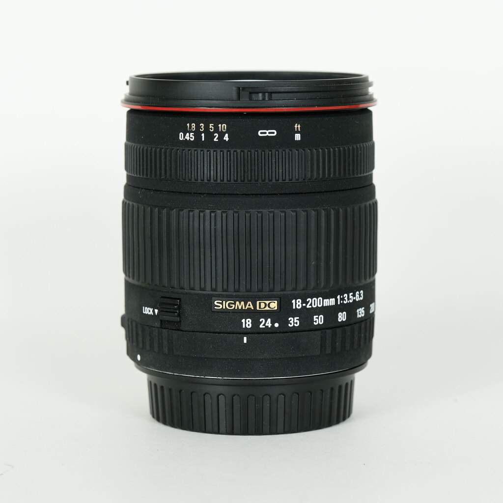 SIGMA 18-200mm F3.5-6.3 DC [キヤノンEF用]