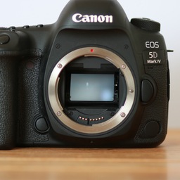 Canon EOS 5D Mark IV
