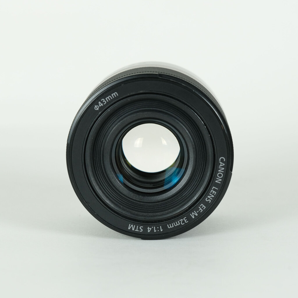 Canon EF-M32mm F1.4 STMの出品 | ONE SCENE（ワンシーン）