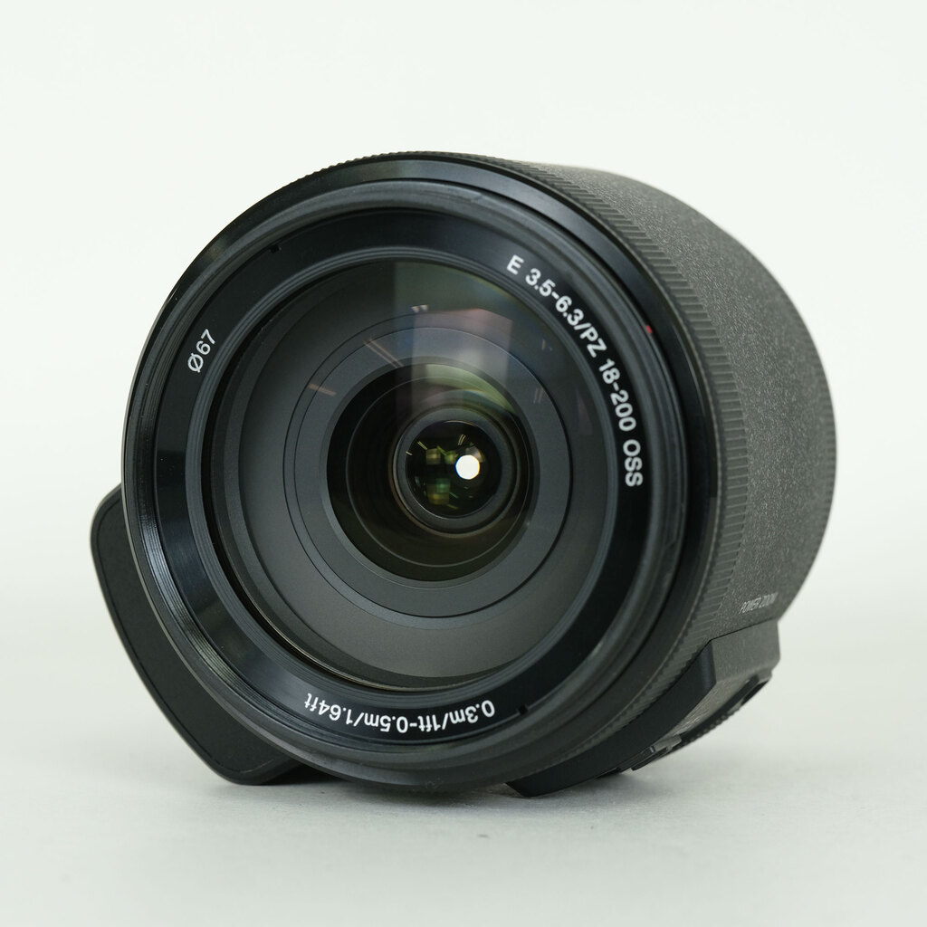 SONY E PZ 18-200mm F3.5-6.3 OSS SELP18200