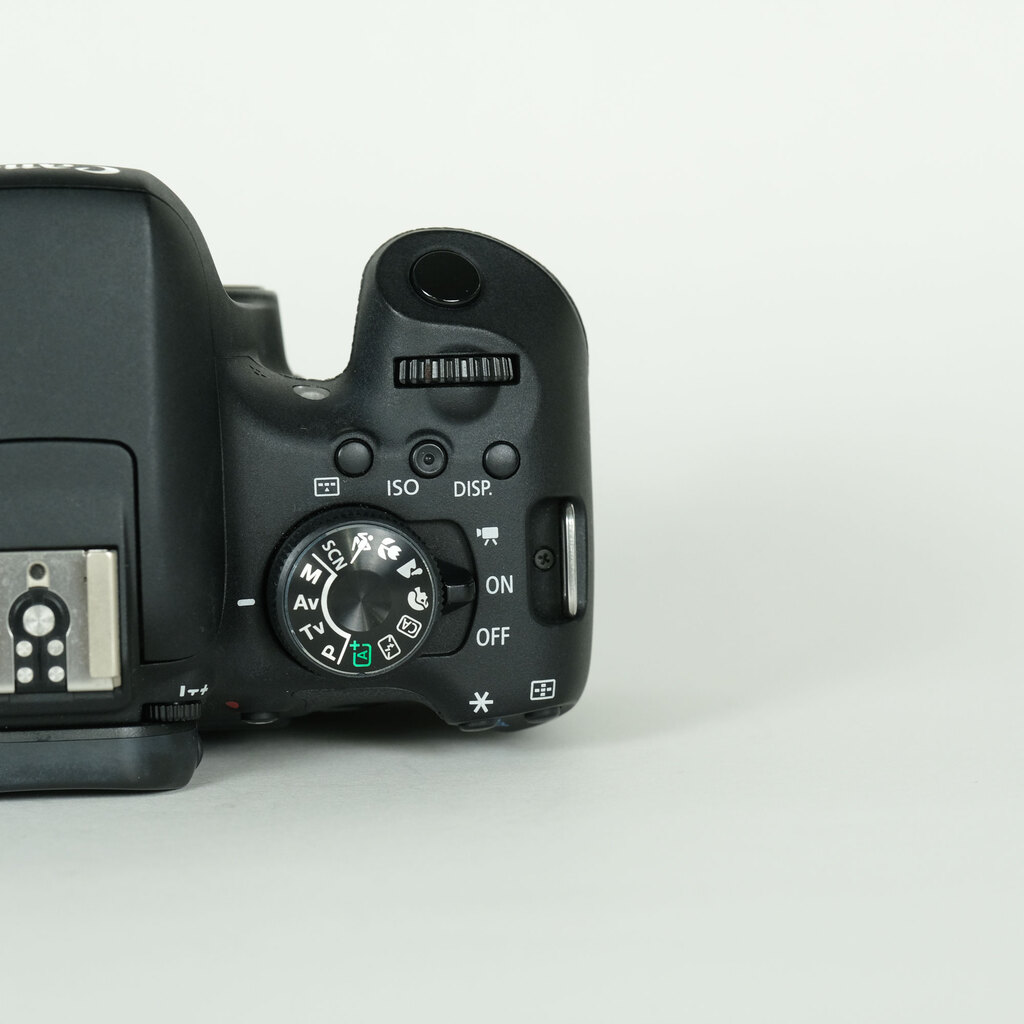 Canon EOS Kiss X8iの出品 | ONE SCENE（ワンシーン）