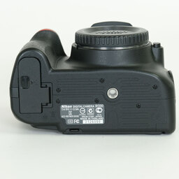 Nikon D5100 ボディ