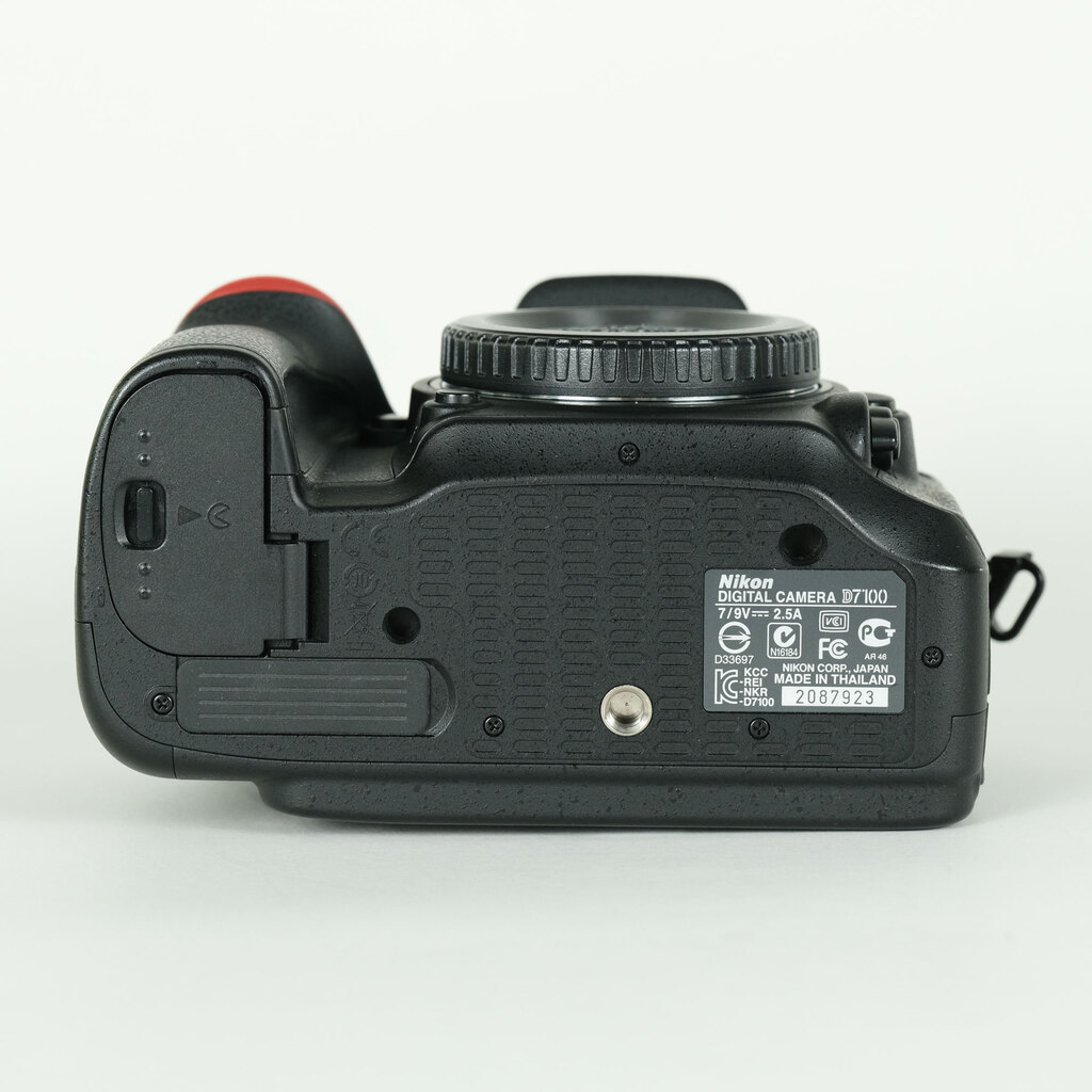 Nikon D7100