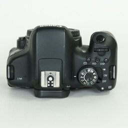 Canon EOS Kiss X8i
