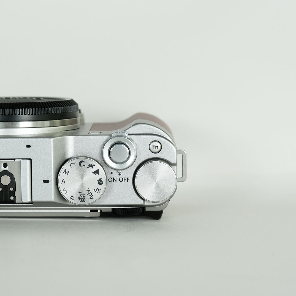 FUJIFILM X-A3 ボディ  ブラウン