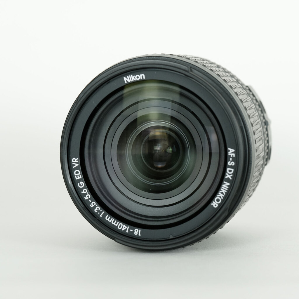 Nikon AF-S DX NIKKOR 18-140mm F3.5-5.6G ED VR