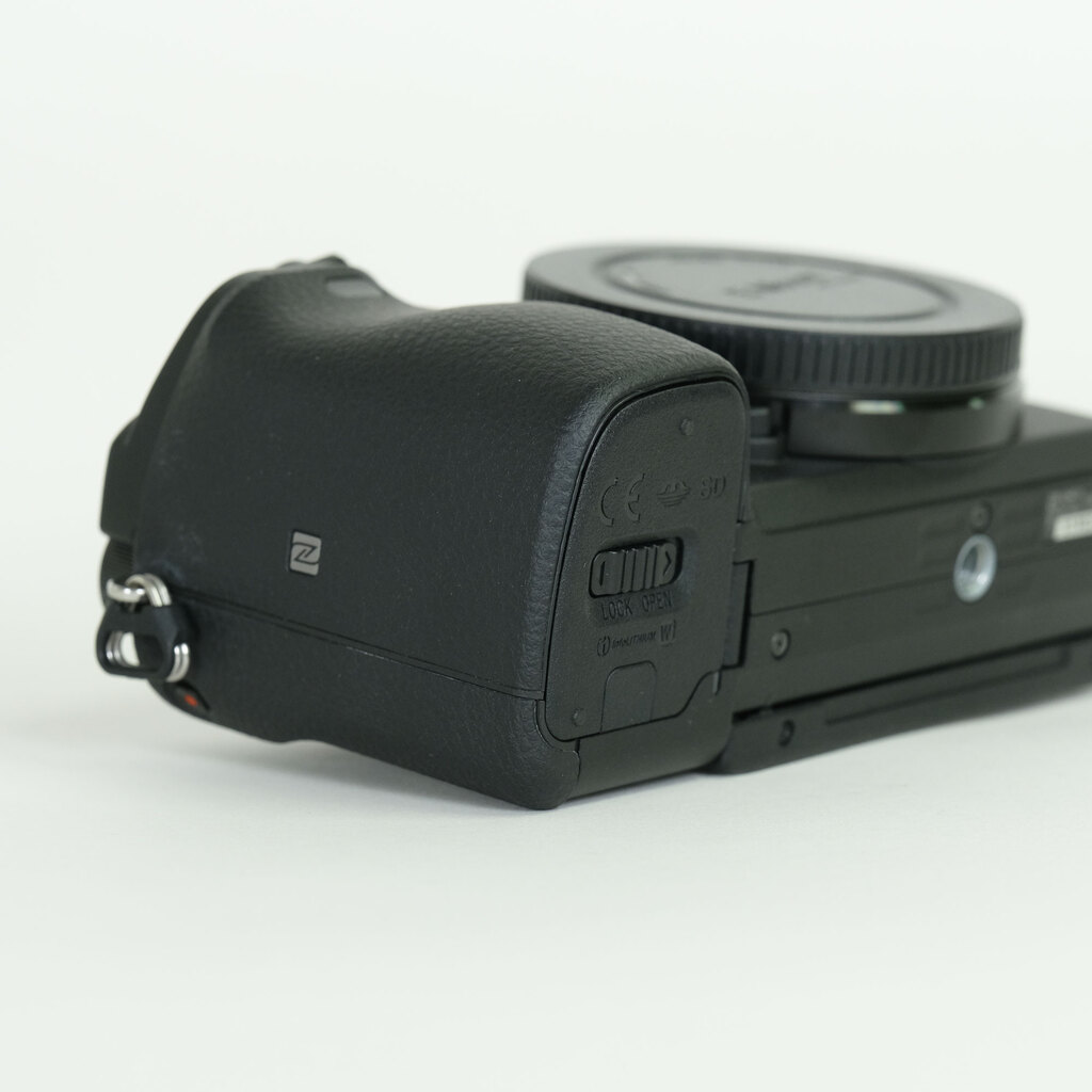 SONY α6400（ILCE-6400）