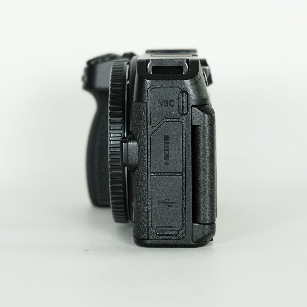 Nikon Z30の出品 | ONE SCENE（ワンシーン）