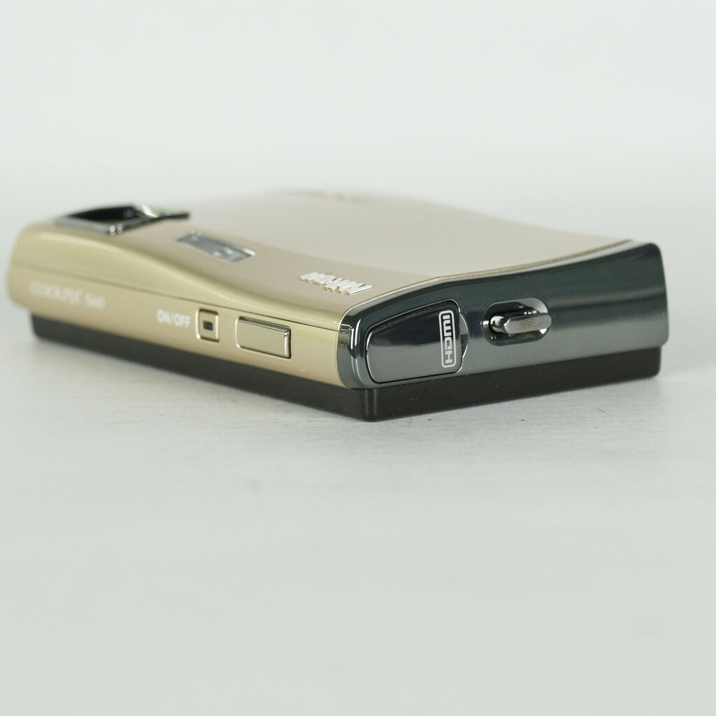 Nikon COOLPIX S60 リッチゴールドの出品 | ONE SCENE（ワンシーン）