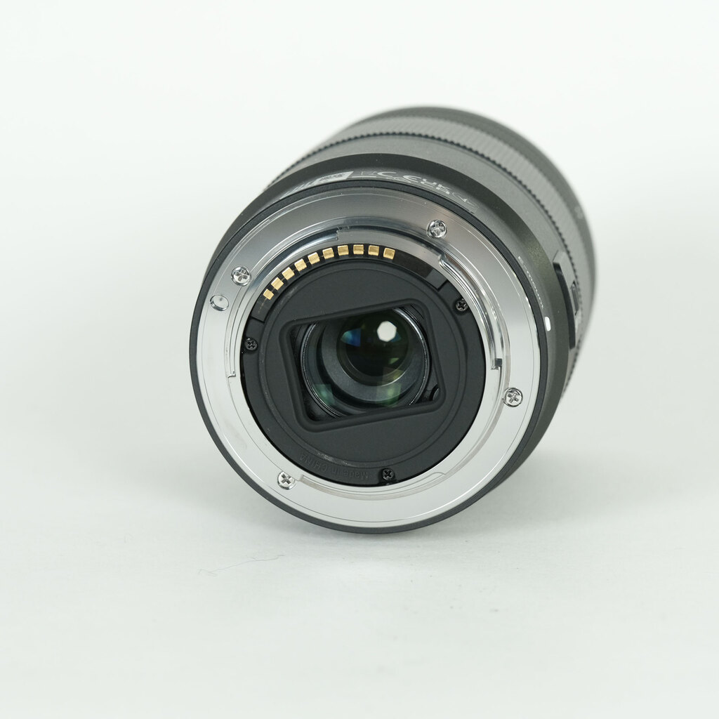 SONY E 18-135mm F3.5-5.6 OSS SEL18135