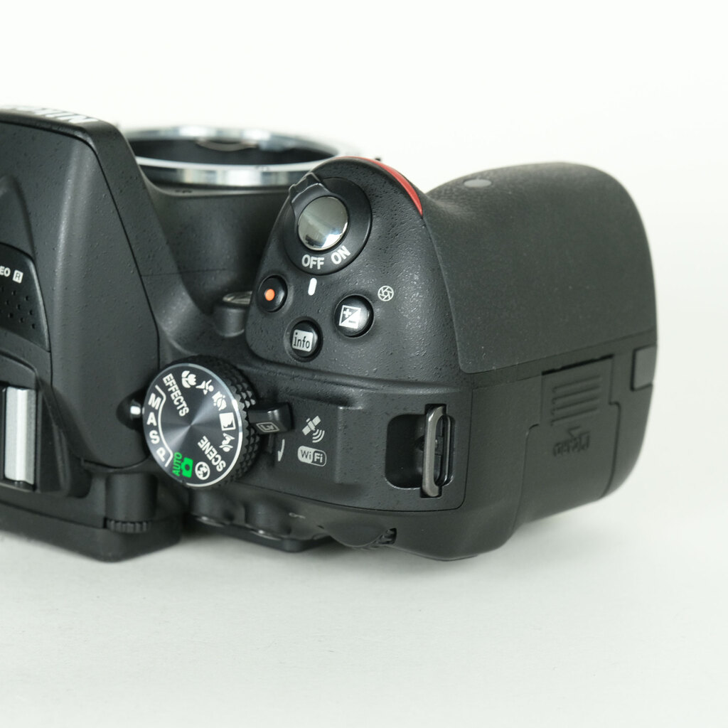 Nikon D5300