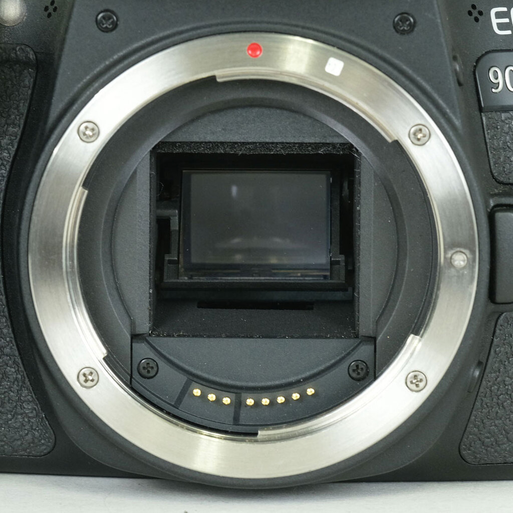 Canon EOS 9000D