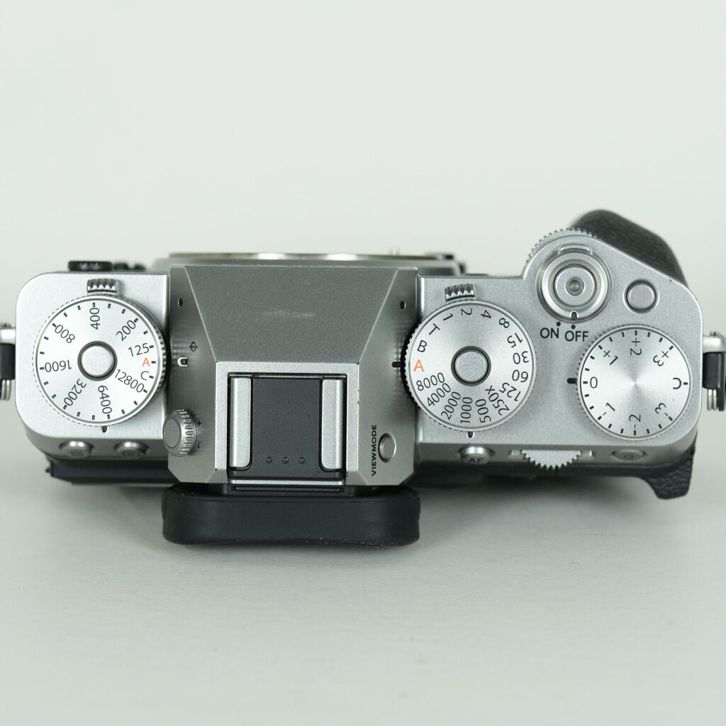 FUJIFILM X-T5