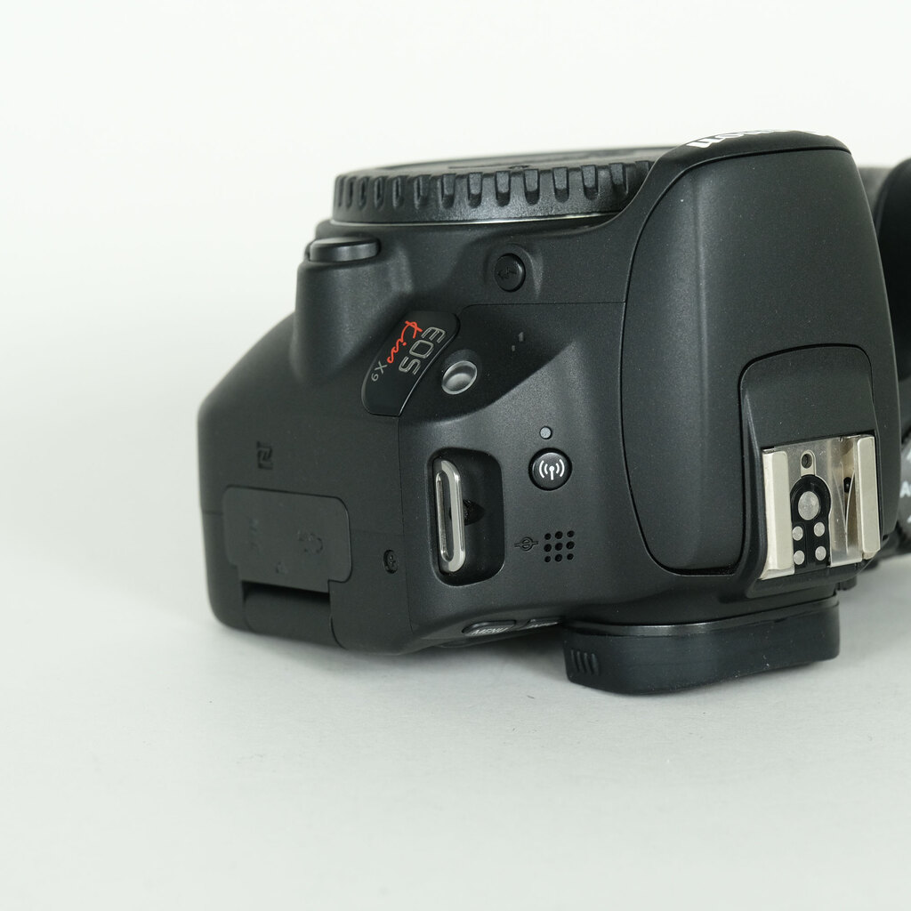 Canon EOS Kiss X9 Canon EOS Kiss X9