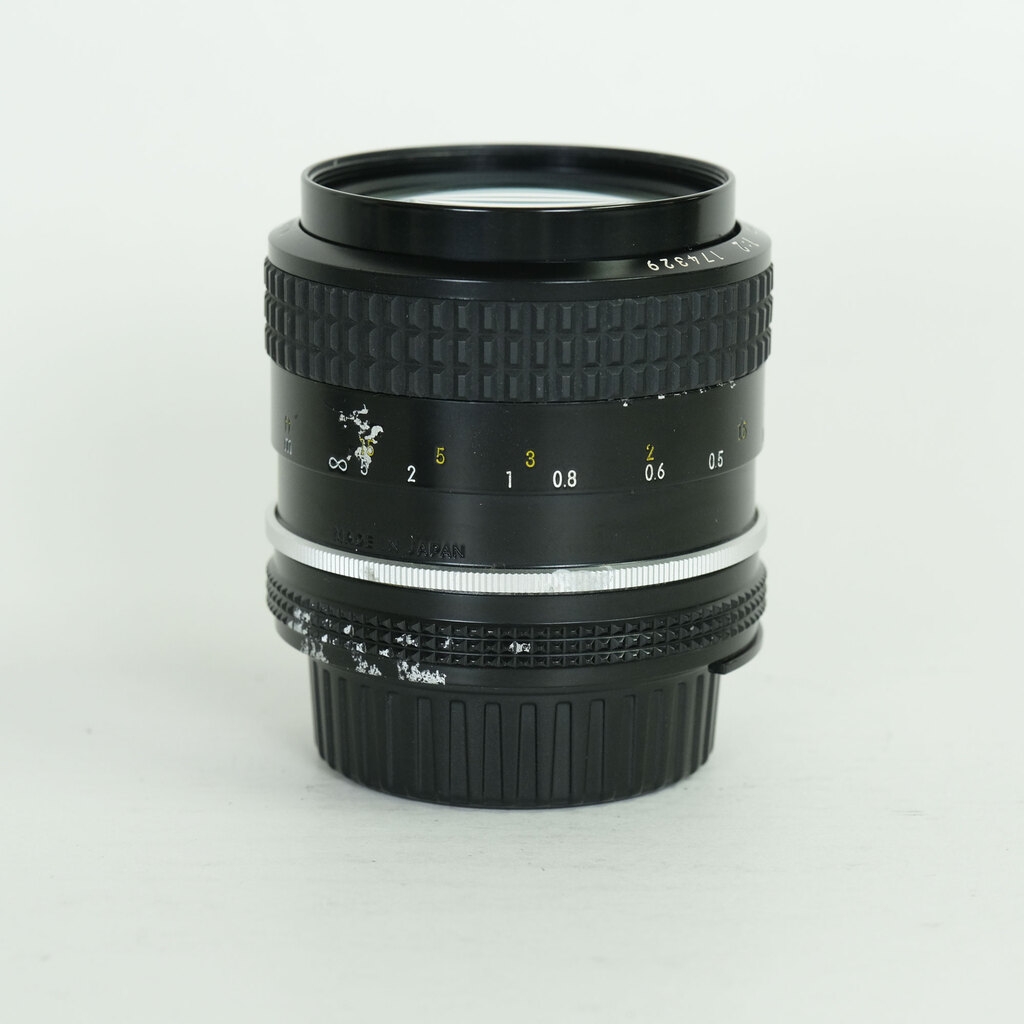 Nikon AI Nikkor 35mm F2S Nikon AI Nikkor 35mm F2S
