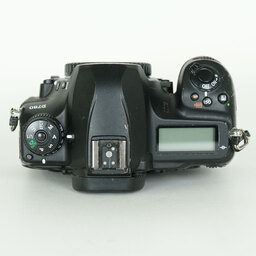 Nikon D780