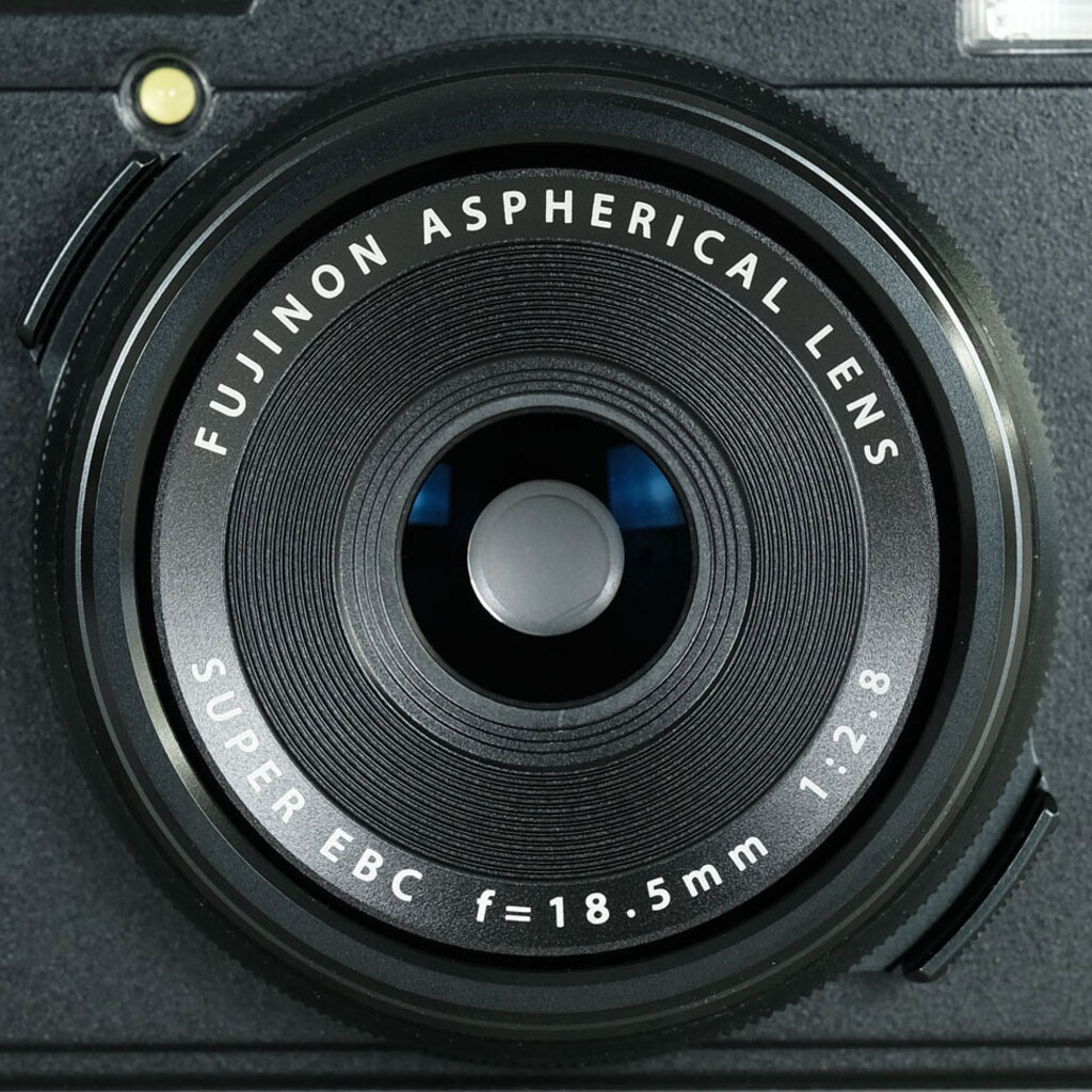 FUJIFILM X70 ブラック