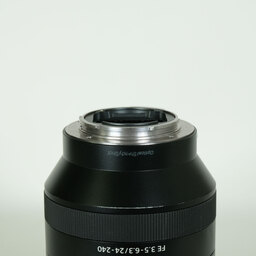 SONY FE 24-240mm F3.5-6.3 OSS SEL24240