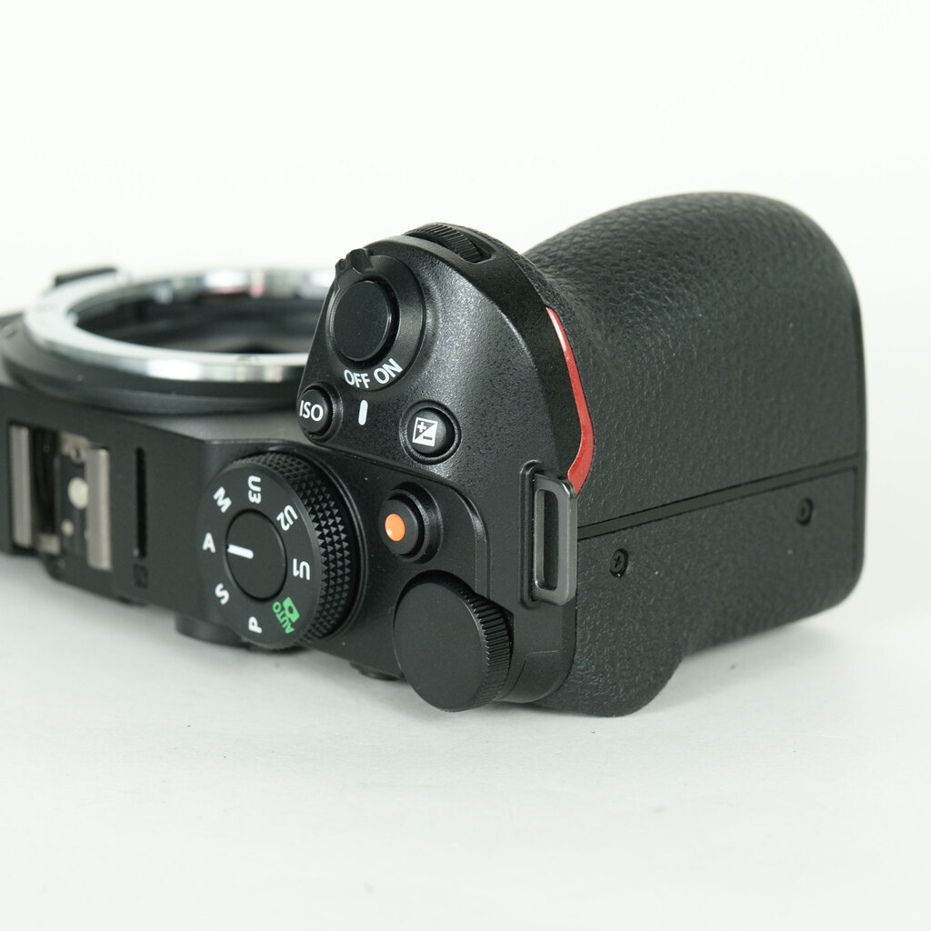 Nikon Z30の出品 | ONE SCENE（ワンシーン）