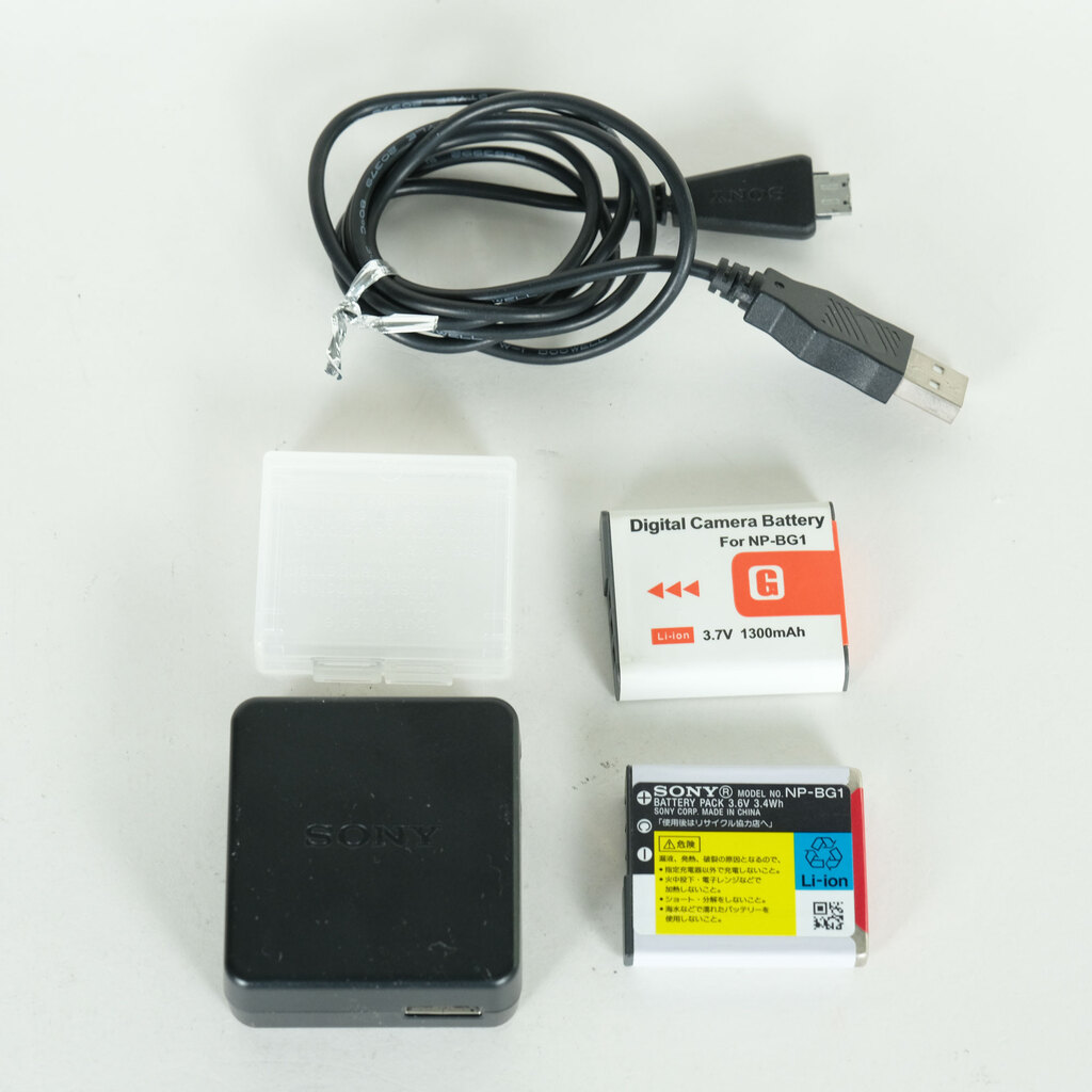 SONY Cyber-shot DSC-HX9V ブラックの出品 | ONE SCENE（ワンシーン）