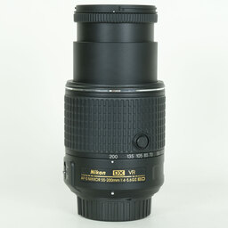 Nikon AF-S DX NIKKOR 55-200mm F4-5.6G ED VR II Nikon AF-S DX NIKKOR 55-200mm F4-5.6G ED VR II