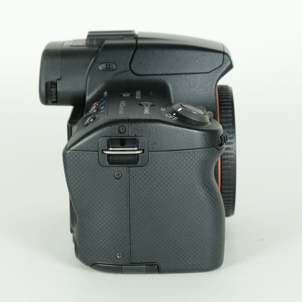 SONY α55（SLT-A55V）の出品 | ONE SCENE（ワンシーン）