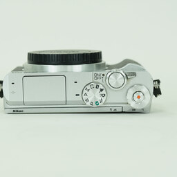 Nikon Nikon1 J5 ボディ シルバー Nikon Nikon1 J5 ボディ シルバー