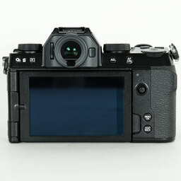 FUJIFILM X-S10