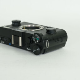 PENTAX Q-S1 ボディ ブラック×チャコールブラック