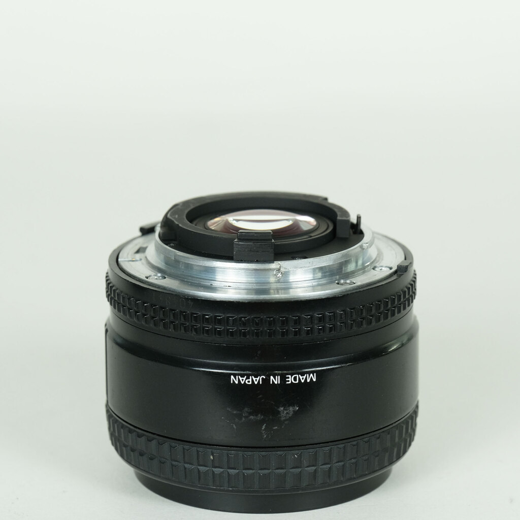 Nikon Ai AF Nikkor 24mm F2.8D