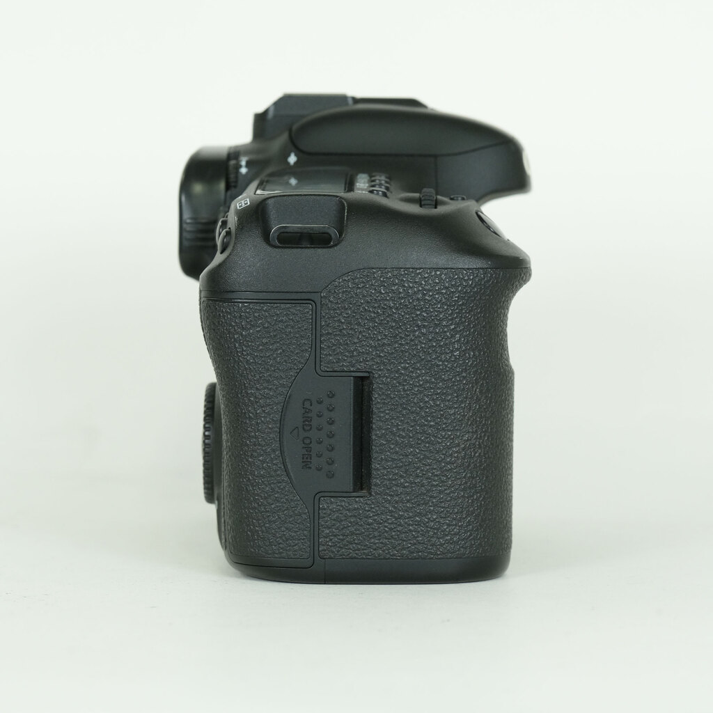 Canon EOS 7D Mark II Canon EOS 7D Mark II