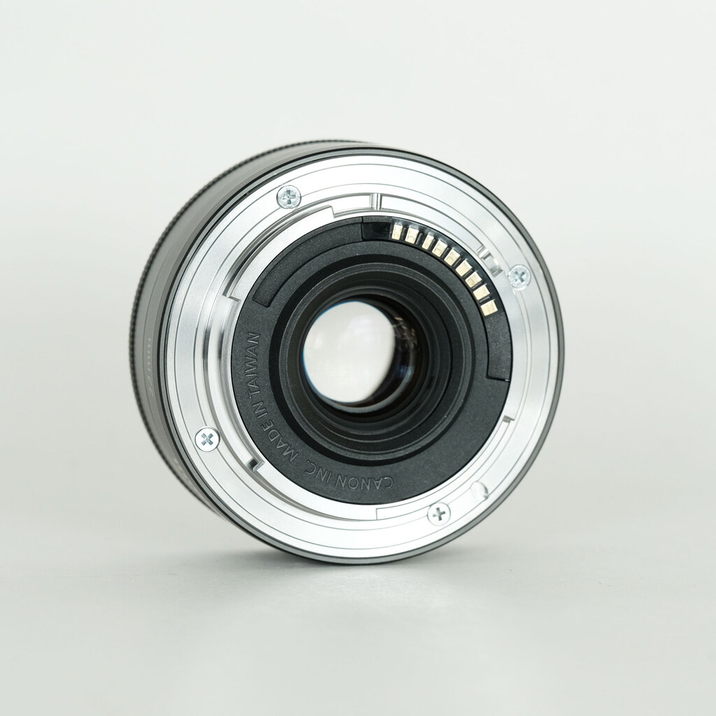 Canon EF-M22mm F2 STM Canon EF-M22mm F2 STM