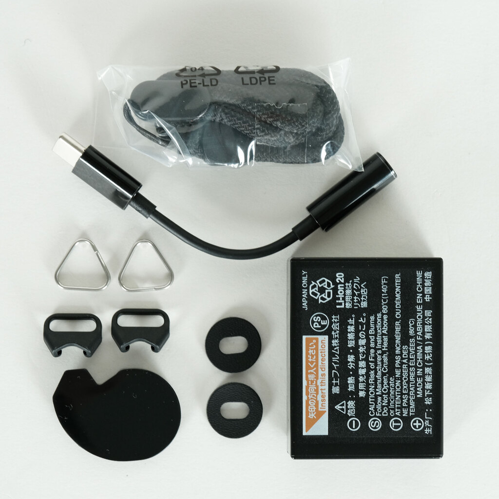 FUJIFILM X half X-HF1