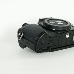 OLYMPUS OM-D E-M10 Mark III