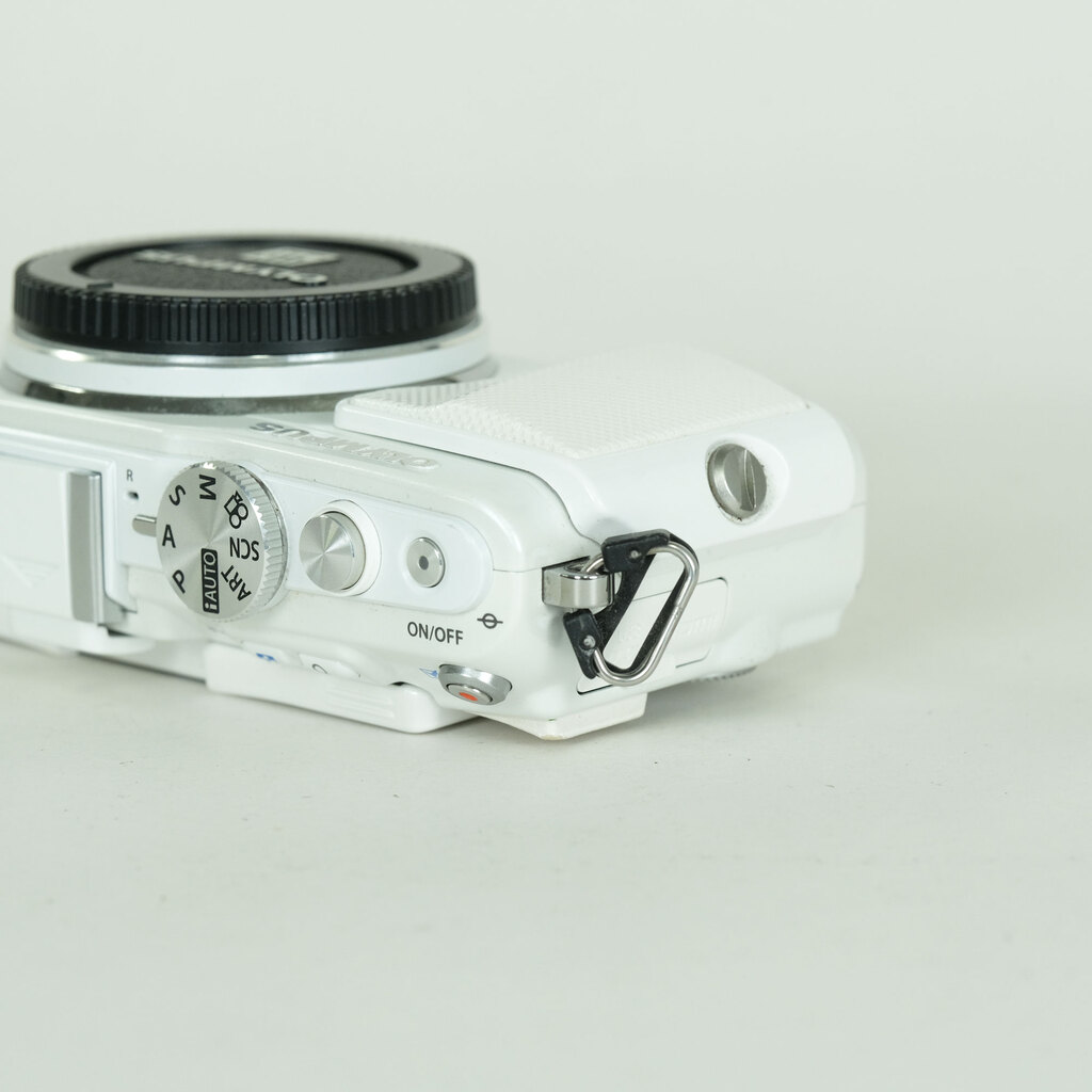 OLYMPUS PEN Lite E-PL6 ボディ ホワイト