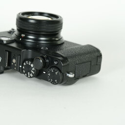 FUJIFILM X10 ブラック