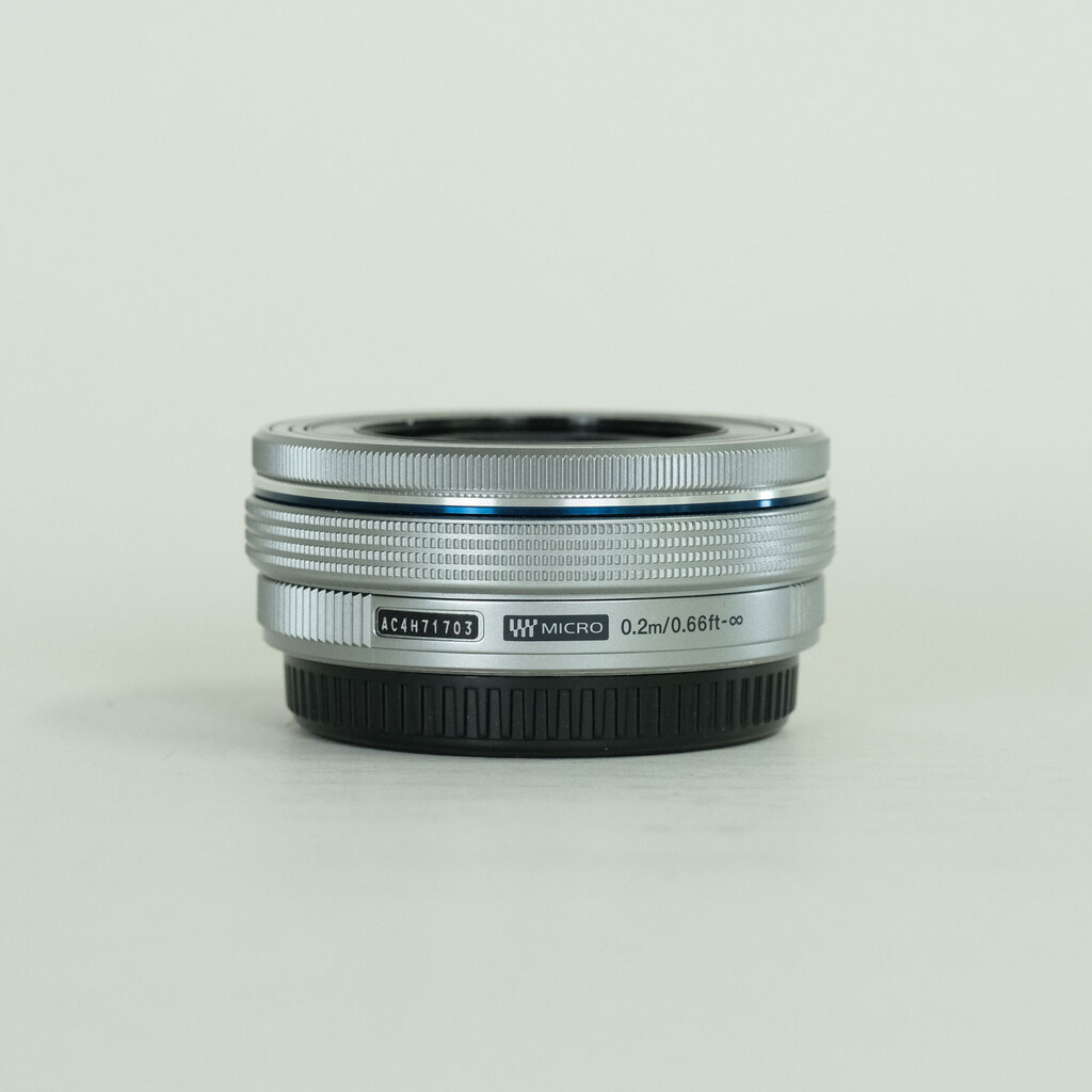 OLYMPUS M.ZUIKO DIGITAL ED 14-42mm F3.5-5.6 シルバー