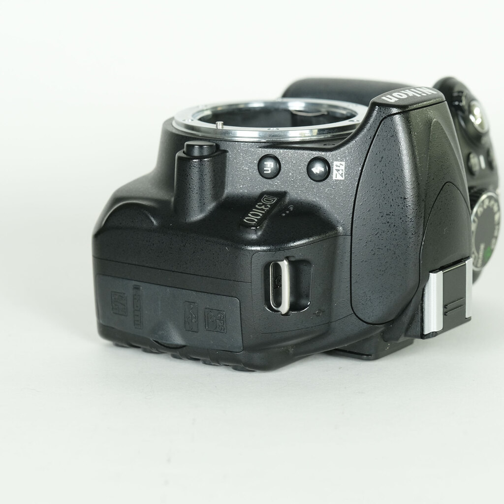 Nikon D3100 ボディ