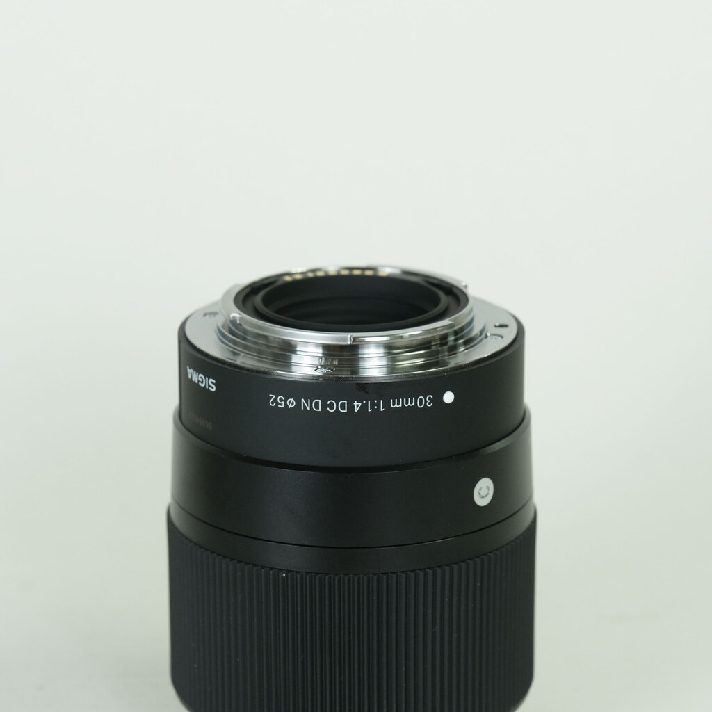 SIGMA 30mm F1.4 DC DN｜Contemporary [キヤノンM用]