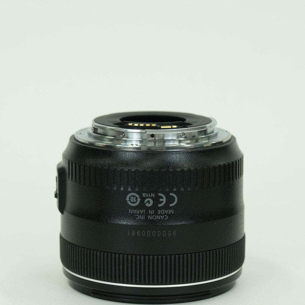 Canon EF35mm F2 IS USM Canon EF35mm F2 IS USM