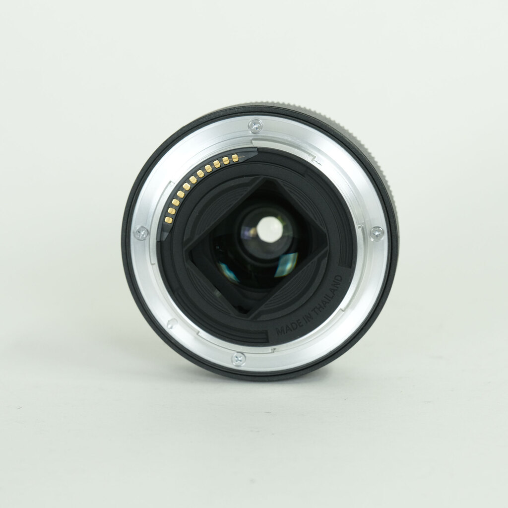 Nikon NIKKOR Z 26mm f/2.8 Nikon NIKKOR Z 26mm f/2.8