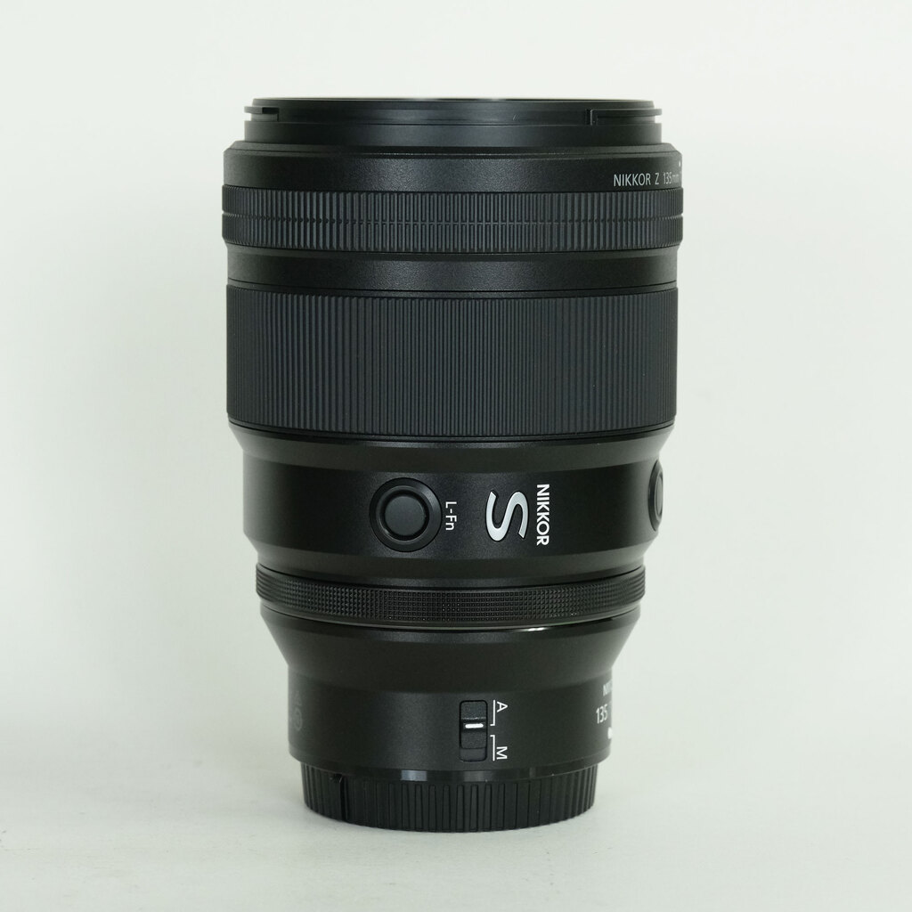 Nikon NIKKOR Z 135mm f/1.8 S Plena